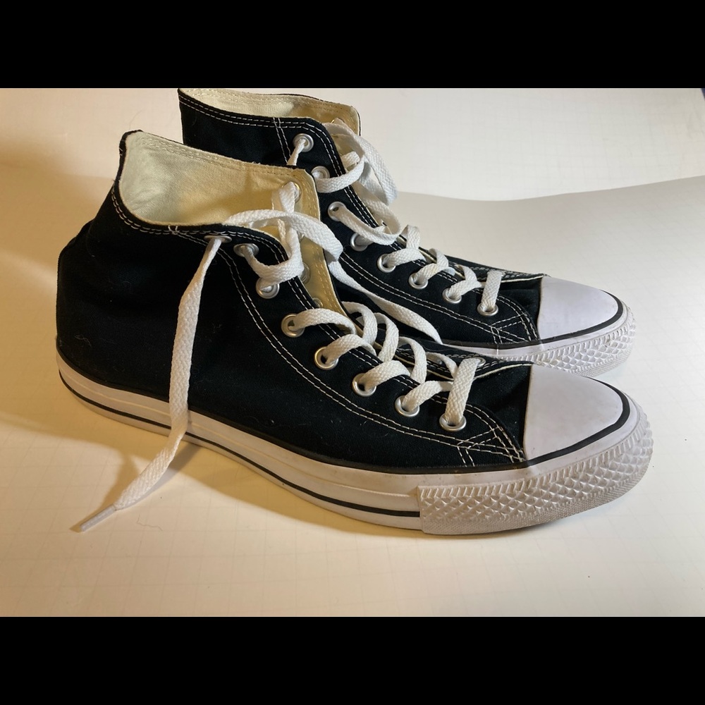 Converse Men’s Shoe